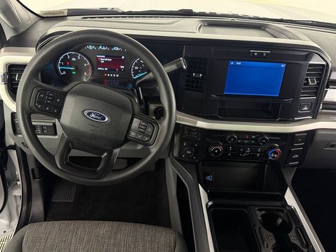 Used 2025 Ford F250 XLT w/ FX4 Off-Road Package AWD/4WD image 13