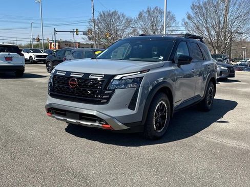 New 2026 Nissan Pathfinder Rock Creek image 8