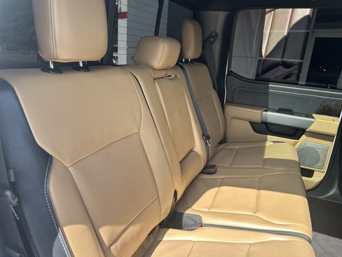 Used 2023 Ford F350 Lariat w/ Lariat Ultimate Package AWD/4WD image 42