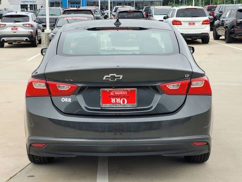 Used 2018 Chevrolet Malibu LT FWD image 6