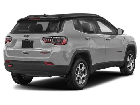 Certified 2022 Jeep Compass Trailhawk AWD/4WD image 3