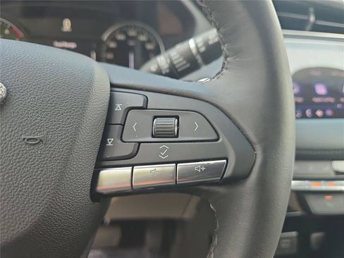 Used 2023 Cadillac XT4 Luxury FWD image 29