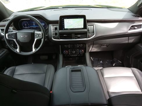 Used 2024 Chevrolet Tahoe Z71 w/ Luxury Package AWD/4WD image 16