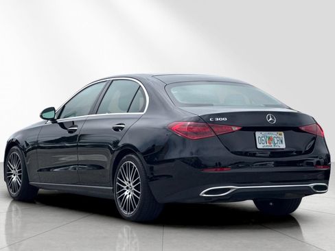 Used 2025 Mercedes-Benz C 300 Sedan image 6