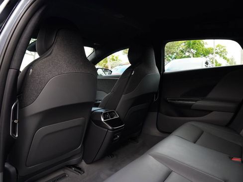 Used 2024 Lucid Air Pure RWD image 17