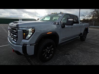 Used 2025 GMC Sierra 2500 AT4 w/ Technology Package