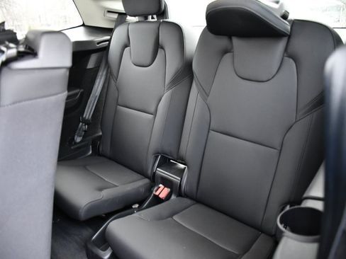 Certified 2025 Volvo XC90 B6 Plus image 14