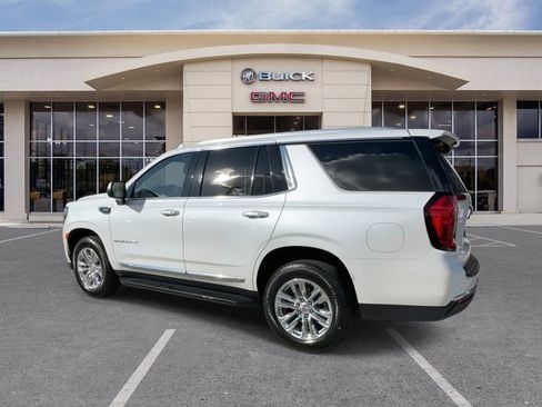Certified 2023 GMC Yukon SLT w/ SLT Luxury Package image 9