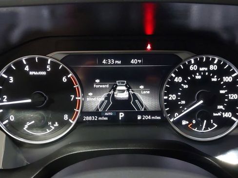 Used 2023 Nissan Rogue S image 21