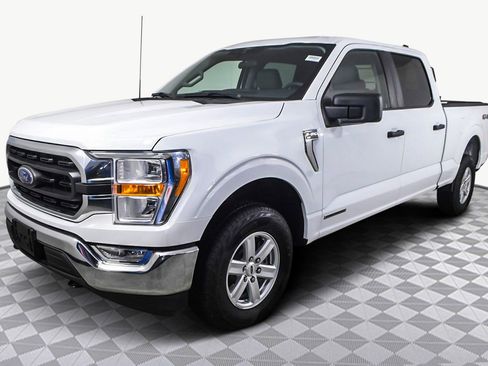 Used 2022 Ford F150 XLT image 4