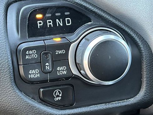 Used 2022 RAM 1500 Big Horn AWD/4WD image 30