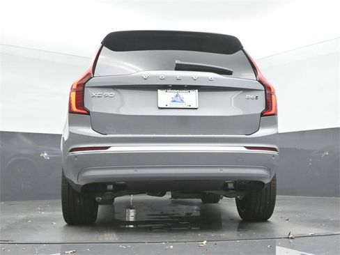 New 2026 Volvo XC90 B6 Plus w/ Protection Package Premier image 44