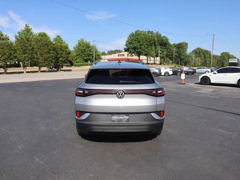 Used 2023 Volkswagen ID.4 S image 14