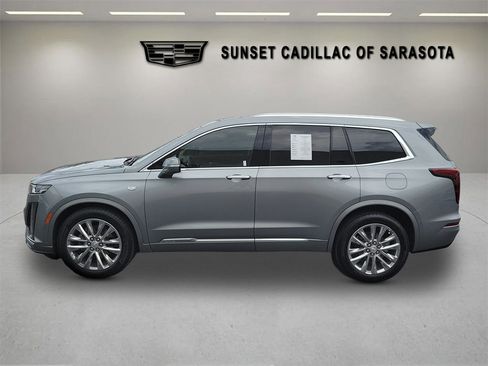 Certified 2024 Cadillac XT6 Premium Luxury w/ Technology Package FWD image 7