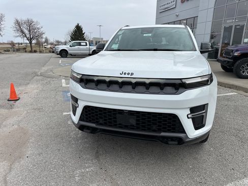 New 2026 Jeep Grand Wagoneer L Limited image 10