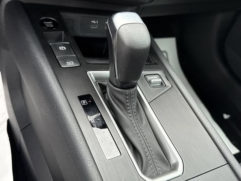 Used 2026 Nissan Kicks SV w/ SV Premium Package FWD image 36