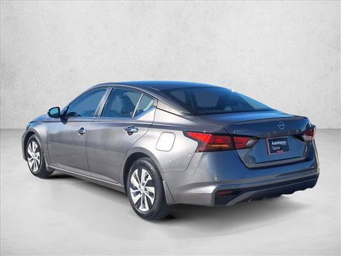 Used 2024 Nissan Altima 2.5 S image 7