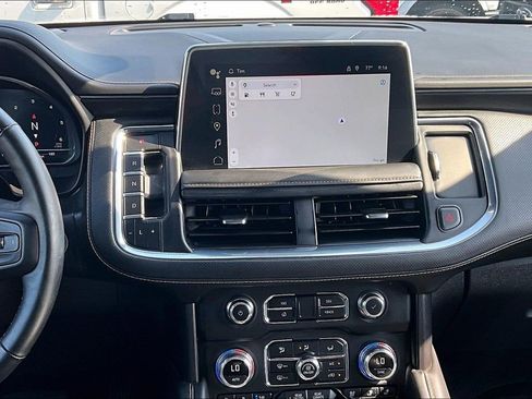 Used 2024 GMC Yukon AT4 AWD/4WD image 11