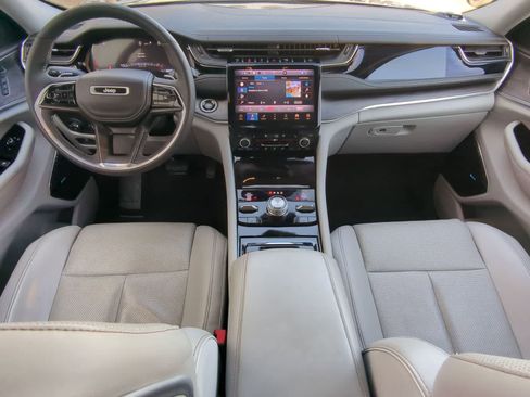 Certified 2023 Jeep Grand Cherokee Overland w/ Luxury Tech Group IV AWD/4WD image 15