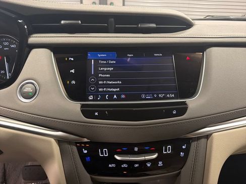 Certified 2026 Cadillac XT5 Premium Luxury w/ Driver Assist Package FWD image 19