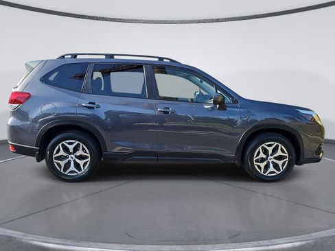 Certified 2023 Subaru Forester Premium AWD/4WD image 2