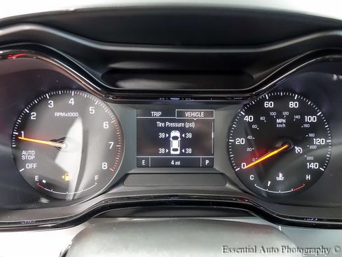 New 2026 Chevrolet Trax LS w/ LS Convenience Package FWD image 12