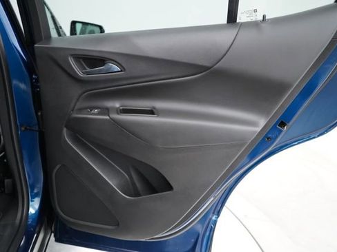 Used 2023 Chevrolet Equinox LT image 58