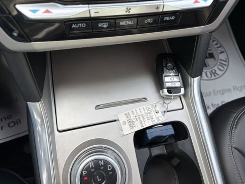 Used 2023 Ford Explorer XLT w/ Equipment Group 202A image 17
