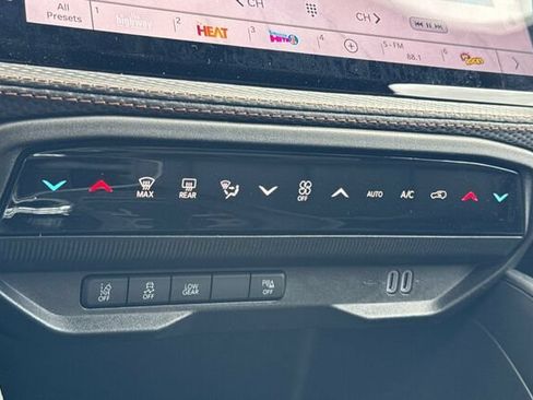 New 2026 Jeep Cherokee Limited AWD/4WD image 18