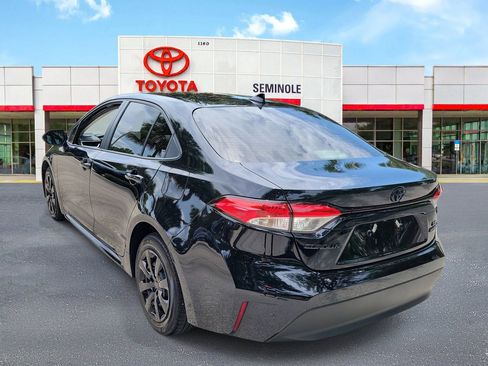Used 2024 Toyota Corolla LE FWD image 4