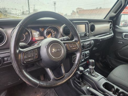 Used 2020 Jeep Wrangler Sport image 7