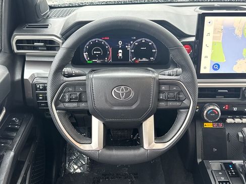 Used 2025 Toyota Tacoma TRD Off-Road w/ TRD Off Road Upgrade Package image 10