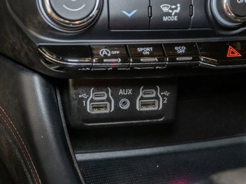 Used 2023 Dodge Durango GT AWD/4WD image 21