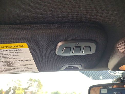 Used 2020 Ford Mustang Shelby GT500 w/ Carbon Fiber Track Pack image 32