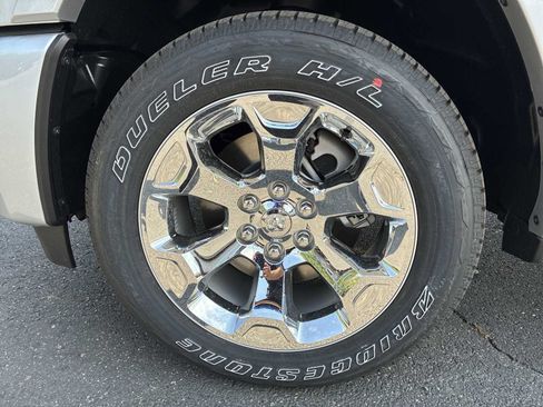 New 2026 RAM 1500 Big Horn AWD/4WD image 18