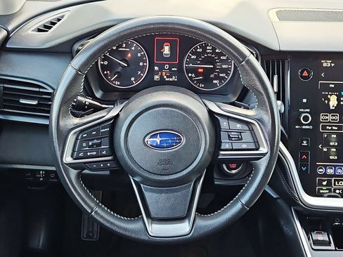 Used 2025 Subaru Outback Premium AWD/4WD image 23