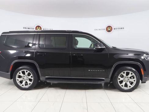 Used 2022 Jeep Wagoneer Series I w/ Premium Group I image 2