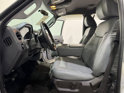 Used 2011 Ford F550 4x4 Crew Cab Super Duty w/ Payload Upgrade Pkg image 13