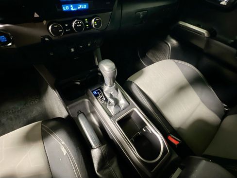 Used 2021 Toyota Tacoma TRD Sport RWD image 24