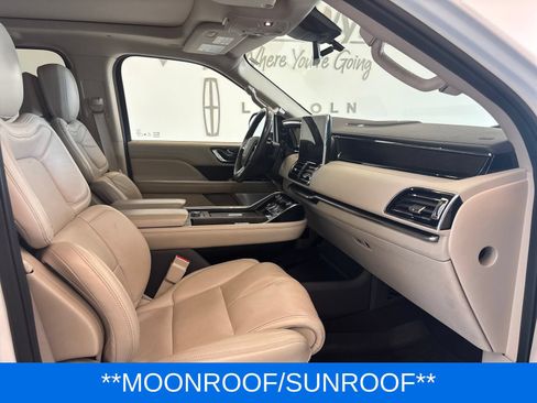 Used 2020 Lincoln Navigator Reserve w/ Equipment Group 208A Reserve AWD/4WD image 7