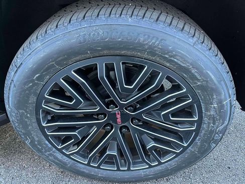 New 2026 GMC Yukon XL Elevation image 11