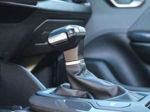 New 2025 Kia K4 EX image 24