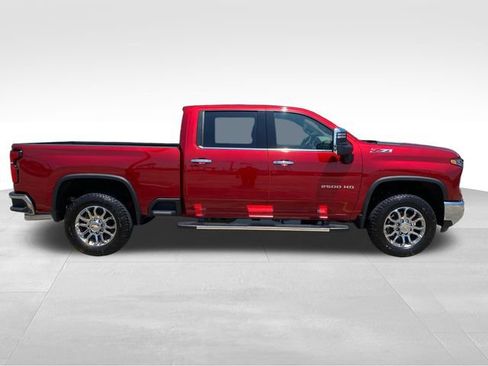 New 2026 Chevrolet Silverado 2500 LTZ w/ LTZ Convenience Package AWD/4WD image 6