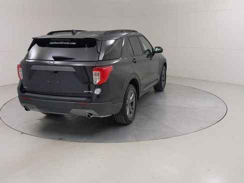 Certified 2024 Ford Explorer XLT w/ Equipment Group 202A AWD/4WD image 15
