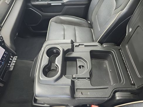 Used 2023 RAM 1500 Laramie AWD/4WD image 16
