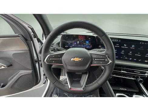New 2026 Chevrolet Traverse LT w/ Driver Confidence Package AWD/4WD image 22