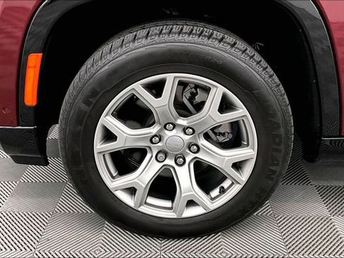 Used 2022 Jeep Wagoneer Series II AWD/4WD image 9