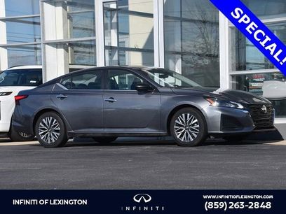 Used 2024 Nissan Altima 2.5 SV