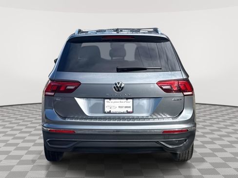 Used 2023 Volkswagen Tiguan SE w/ Panoramic Sunroof Package AWD/4WD image 6