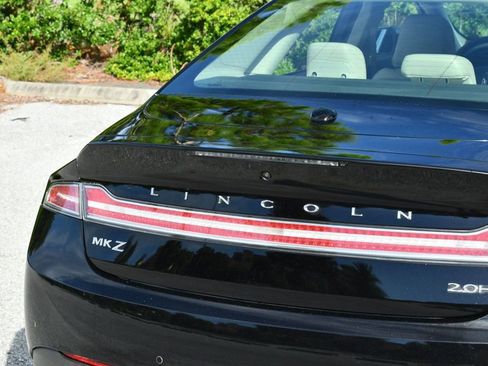 Used 2020 Lincoln MKZ Reserve image 10